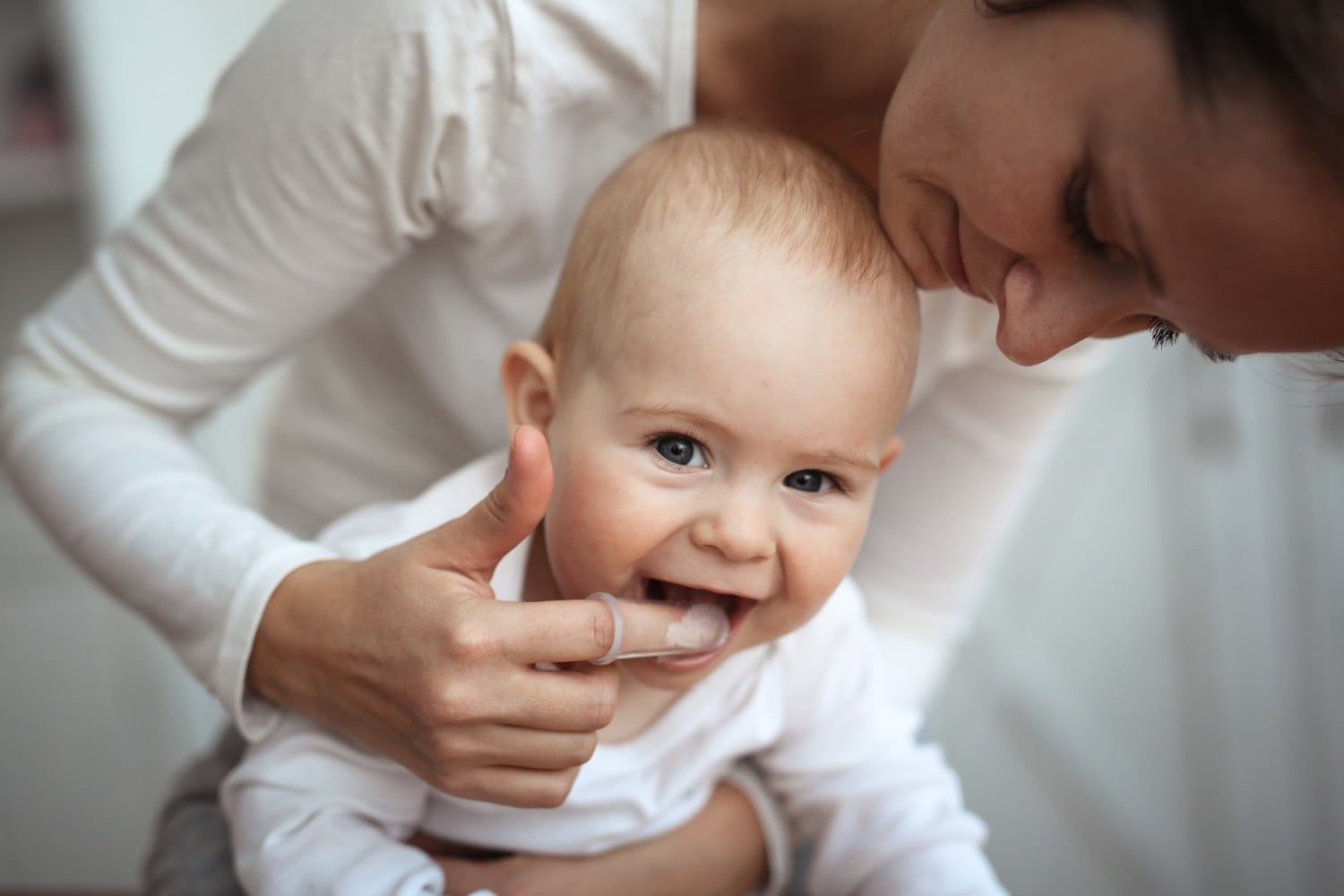 Teething in Babies Signs and Tips to Take Care of Baby's Teeth