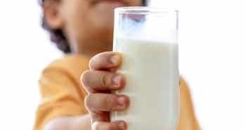 My Child Hates Drinking Milk! Child-hates-to-drink-milk
