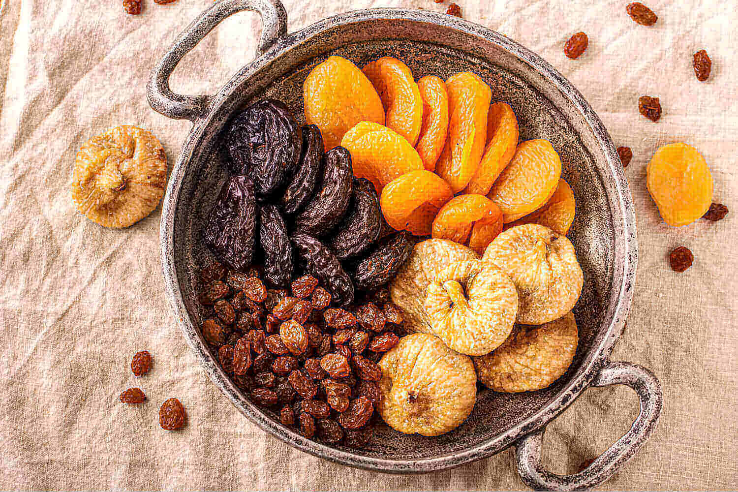 food rich in iron -dried fruits