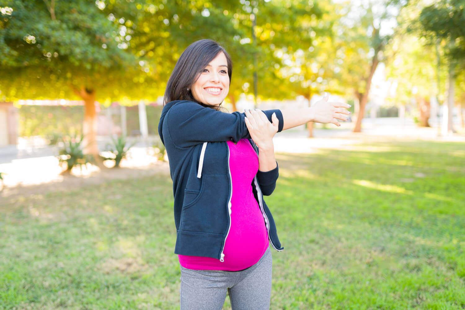 Warm Up- Tips To Exercise Safely In Pregnancy