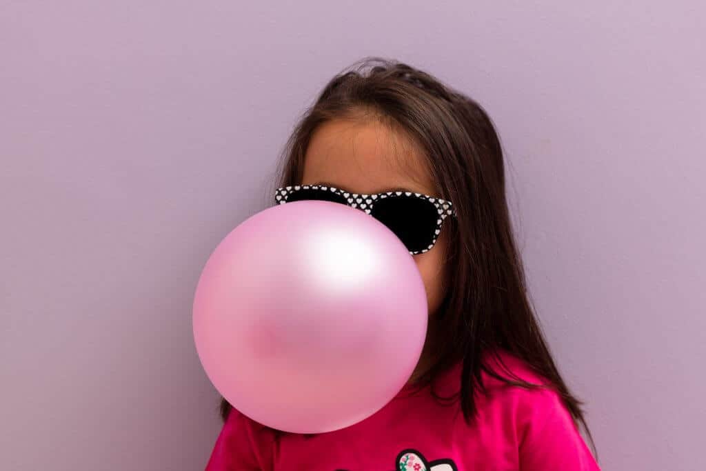 how to remove gum from hair