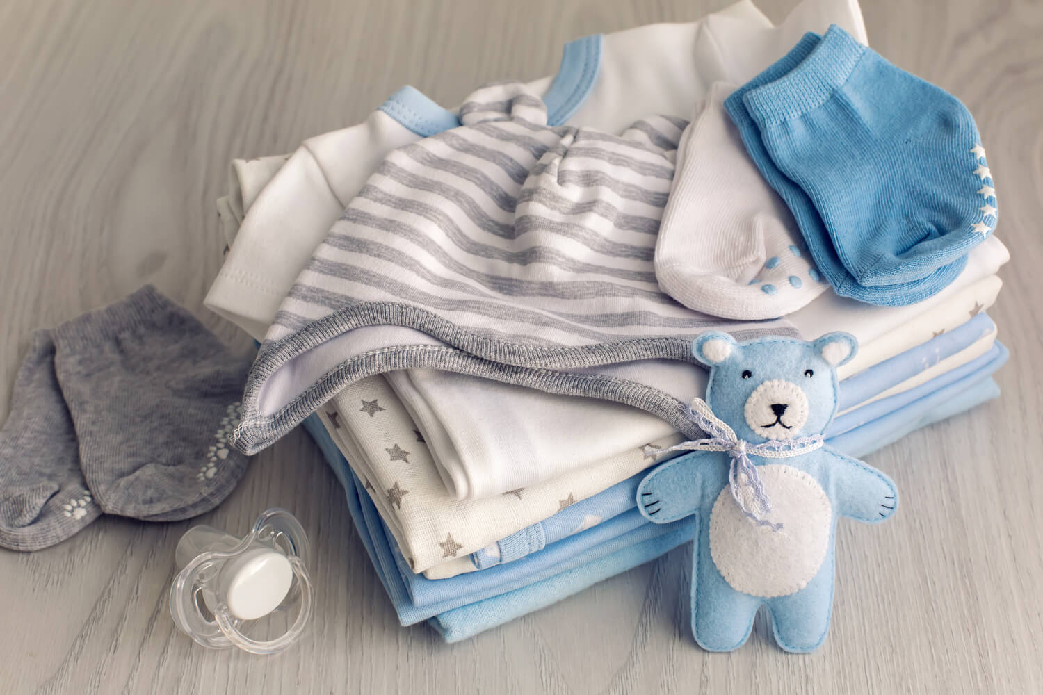should-you-use-second-hand-baby-clothes-for-your-baby-being-the-parent