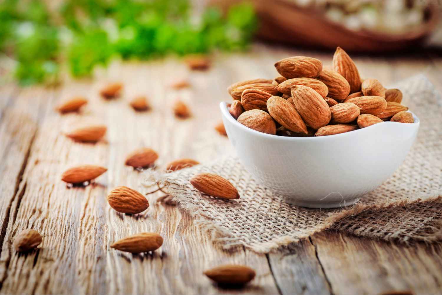 Benefits of Eating Almonds During Pregnancy