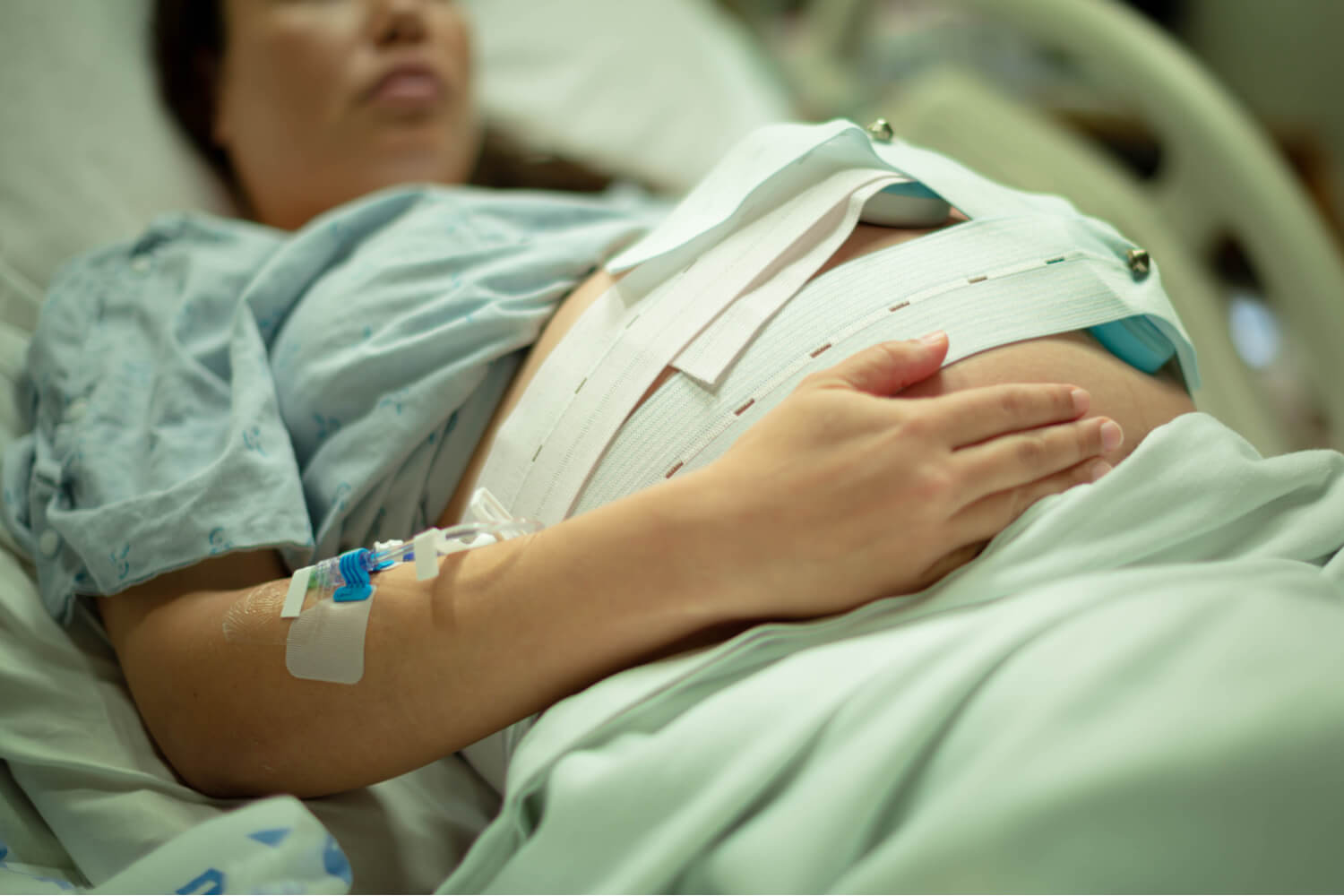 Natural Birth Vs Medicated Birth Being The Parent
