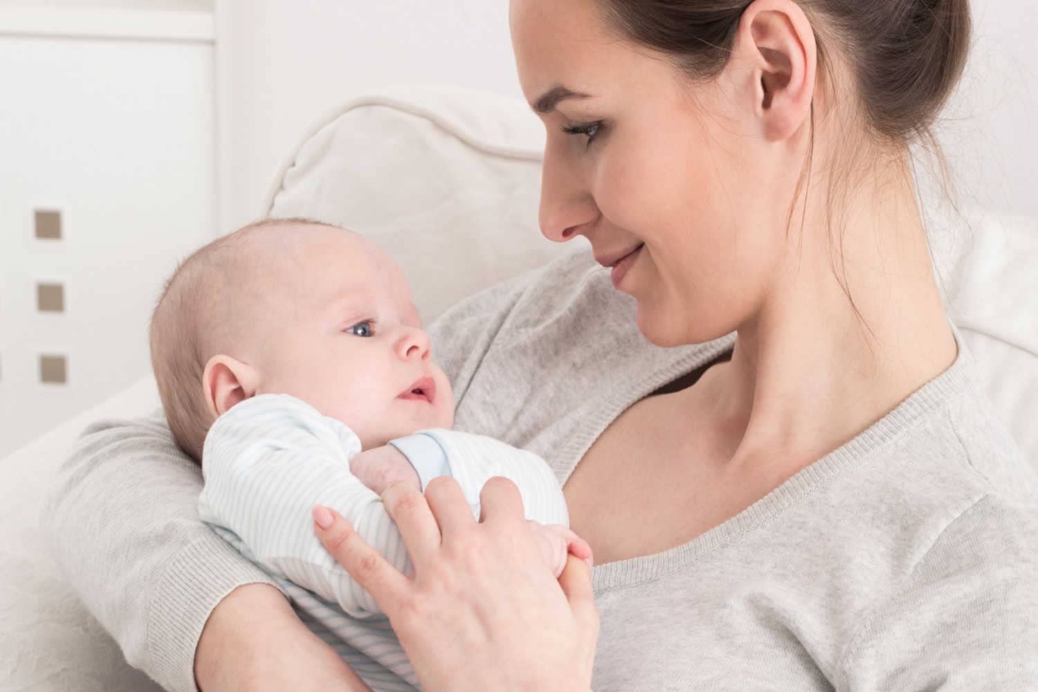 Factors Should Be Considered Before Combining Bottle And Breastfeeding