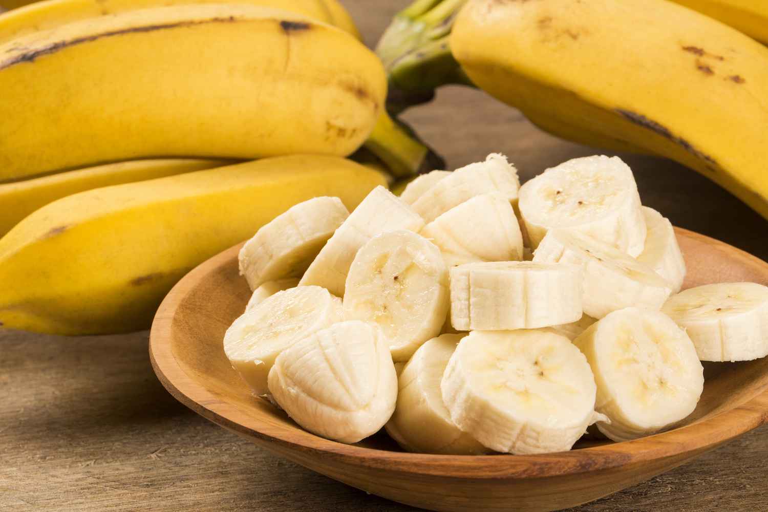 banana- food to eat in second month of pregnancy