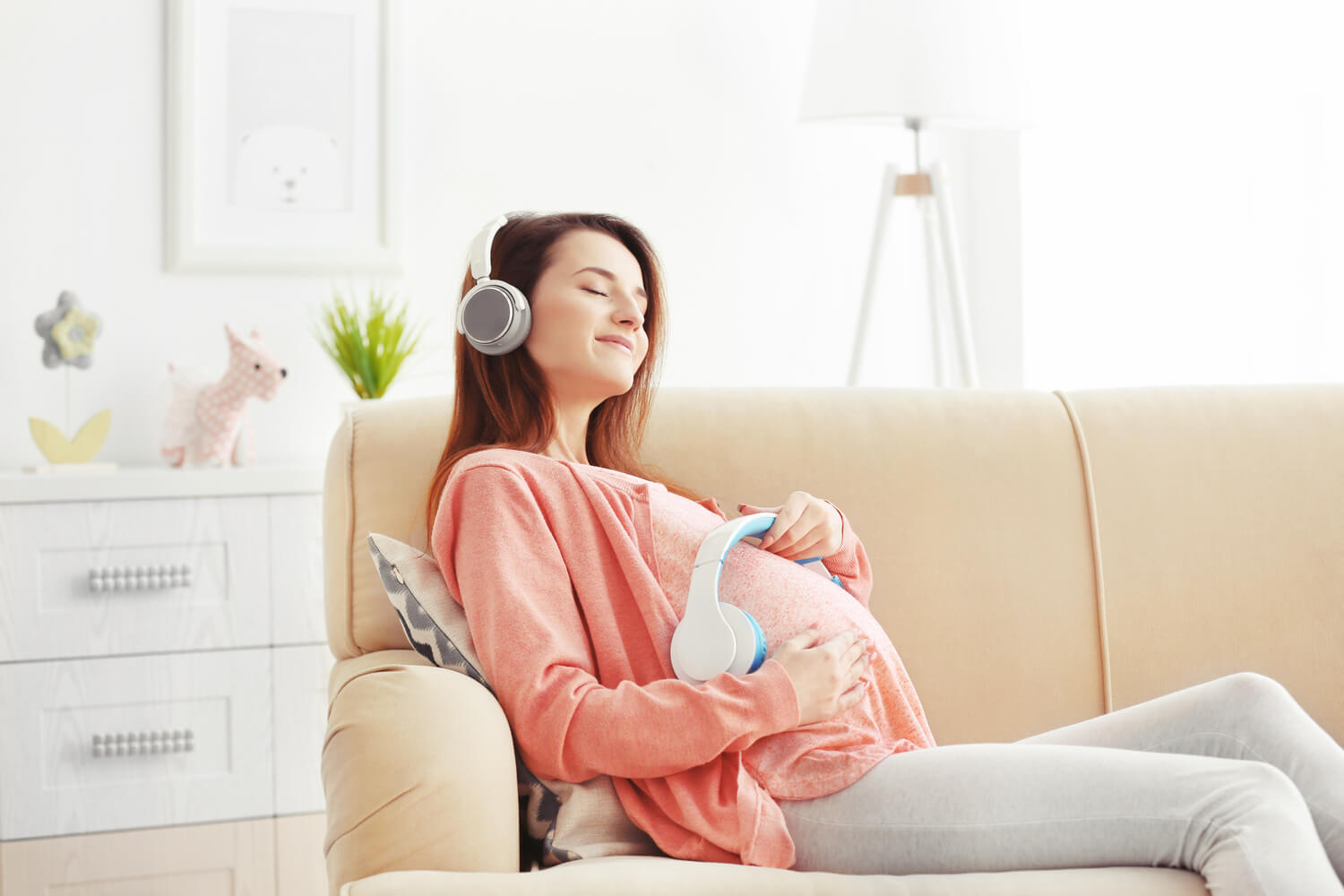 Listening To Music During Pregnancy