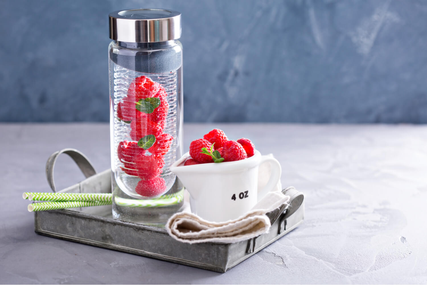 infused water with mint and raspberry