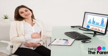 8 Tips To Balance Work During Pregnancy working pregnant woman