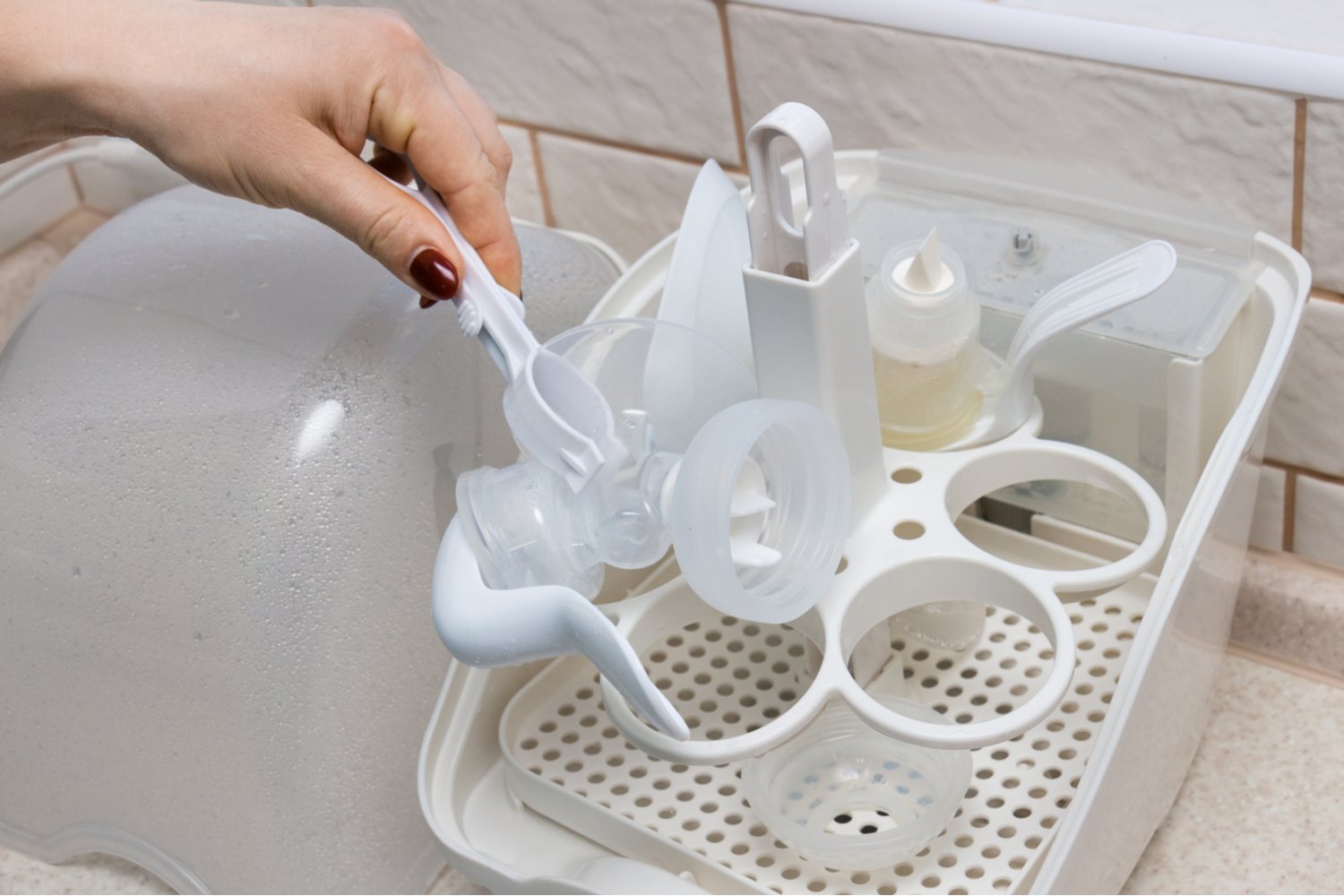 How to Sterilize Breast Pumps