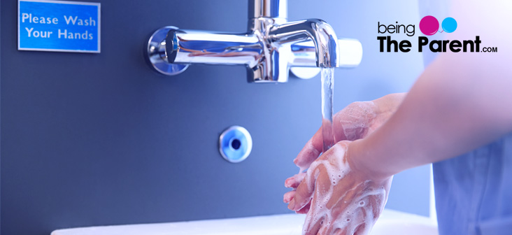 medical-staff-washing-hands