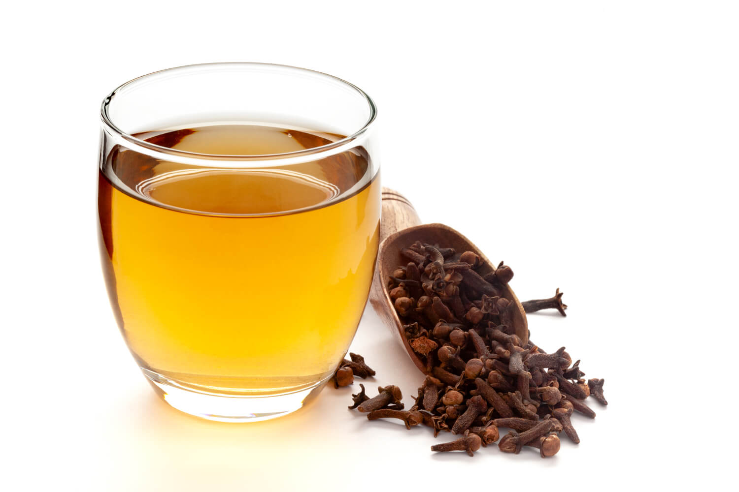 cloves tea-Home Remedies For Vomiting During Pregnancy