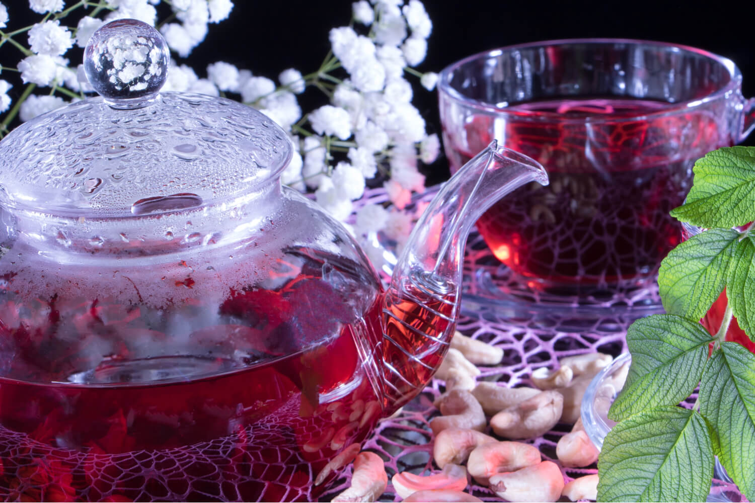 How To Prepare Red Raspberry Tea_