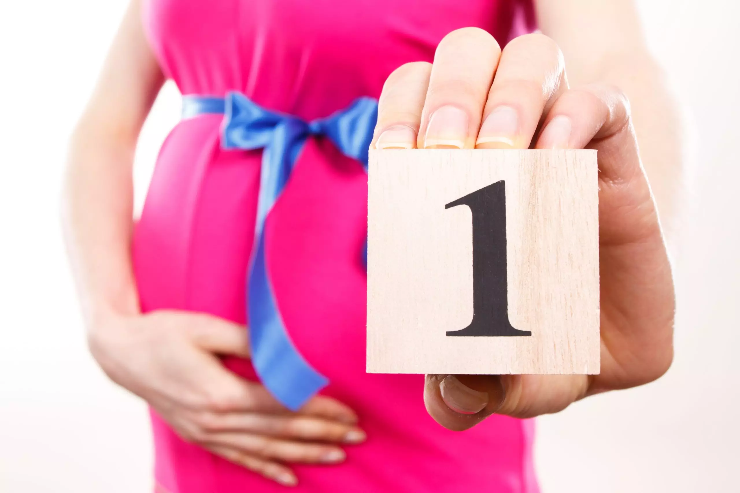 The First Month Pregnancy Signs