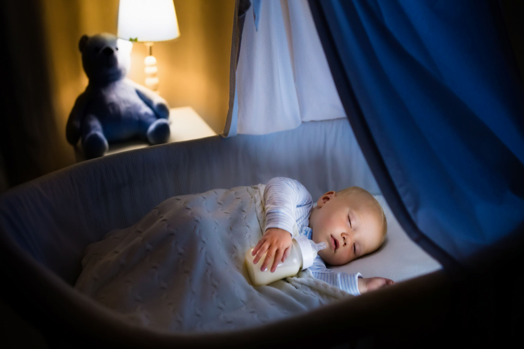 What Is Dream Feeding When to Start, Benefits & Drawbacks Being The