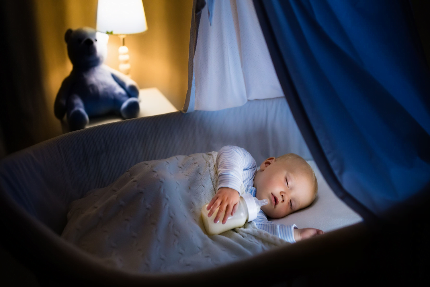 What Is Dream Feeding When to Start, Benefits & Drawbacks Being The