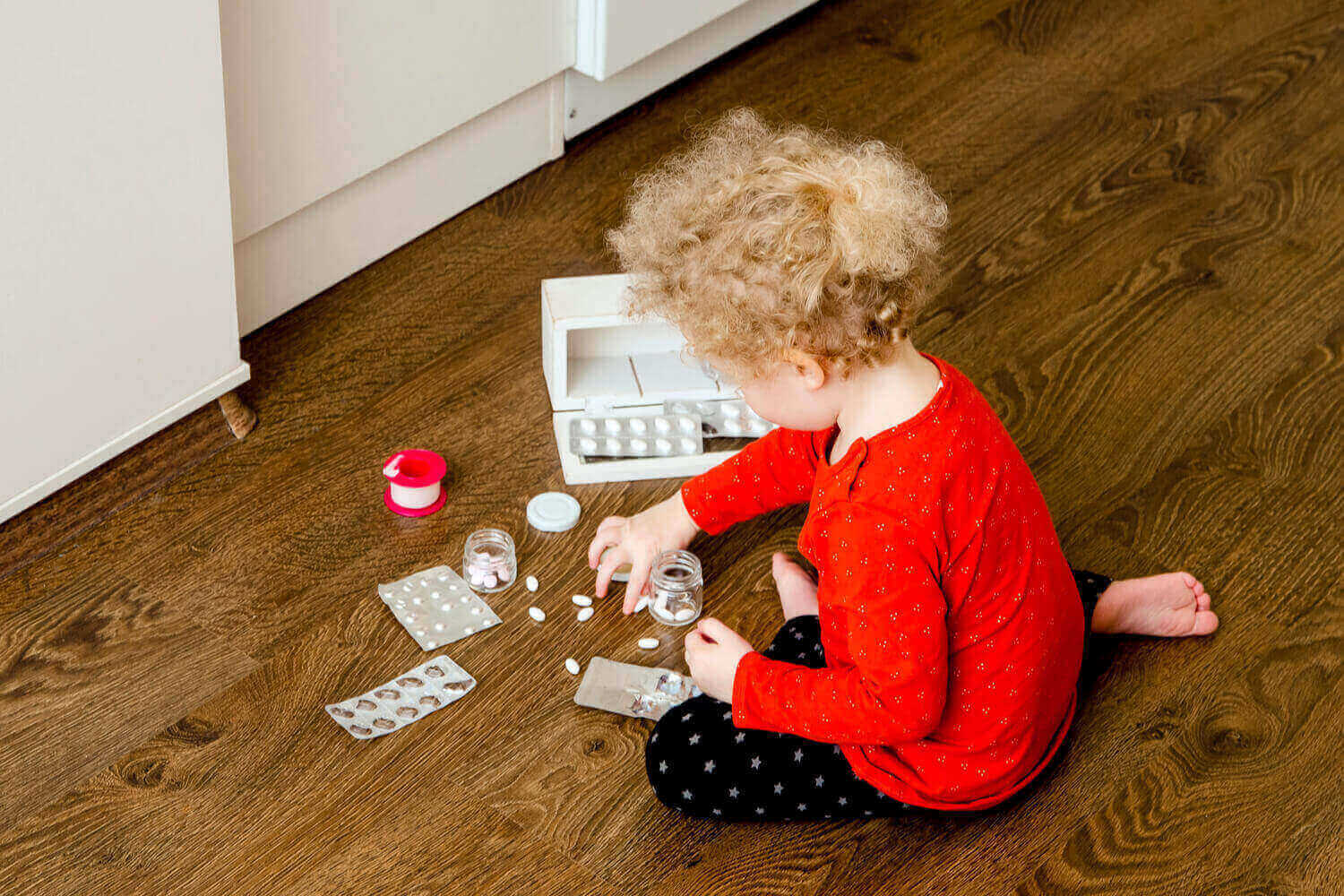 kid playing with tablets
