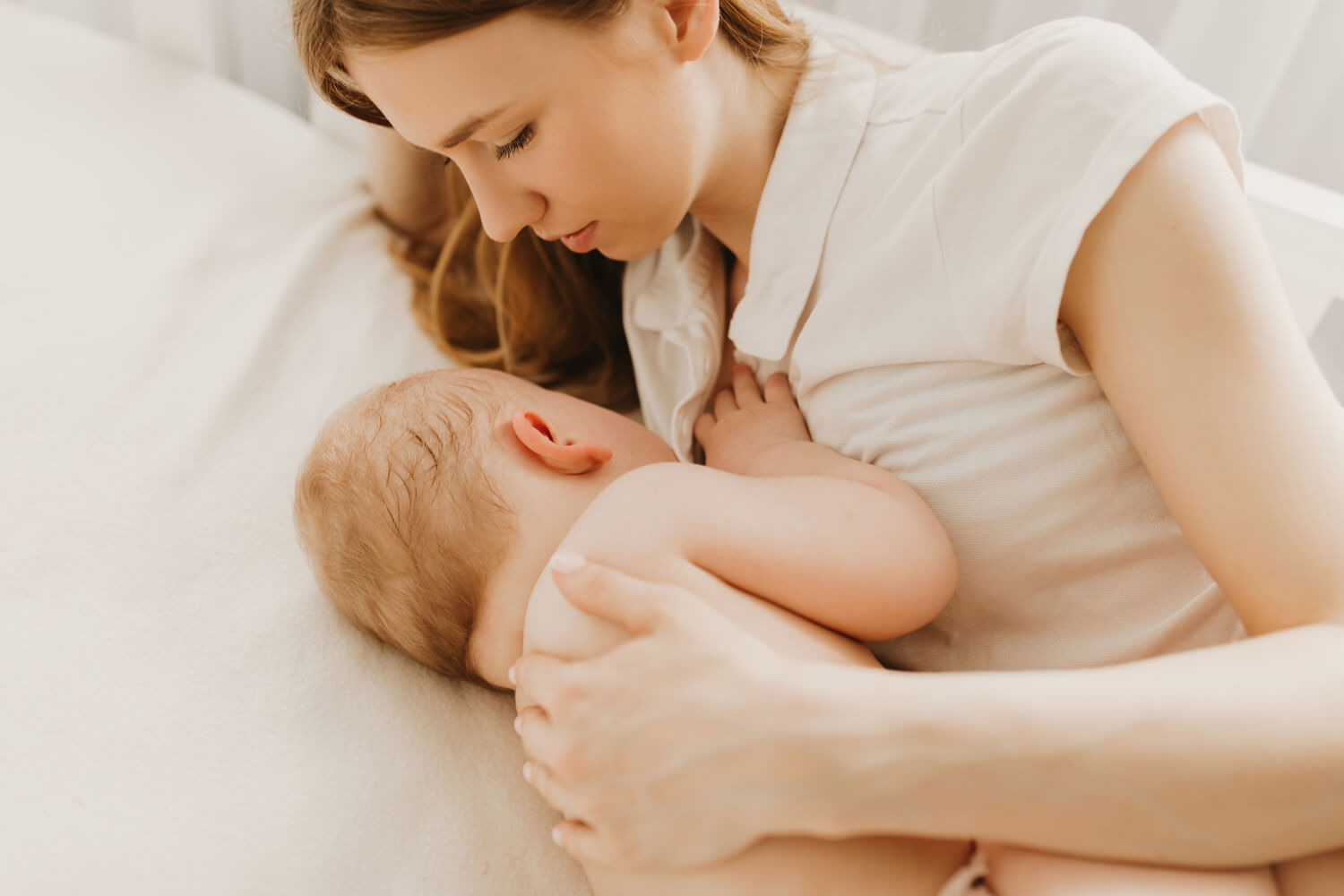 nausea during breastfeeding