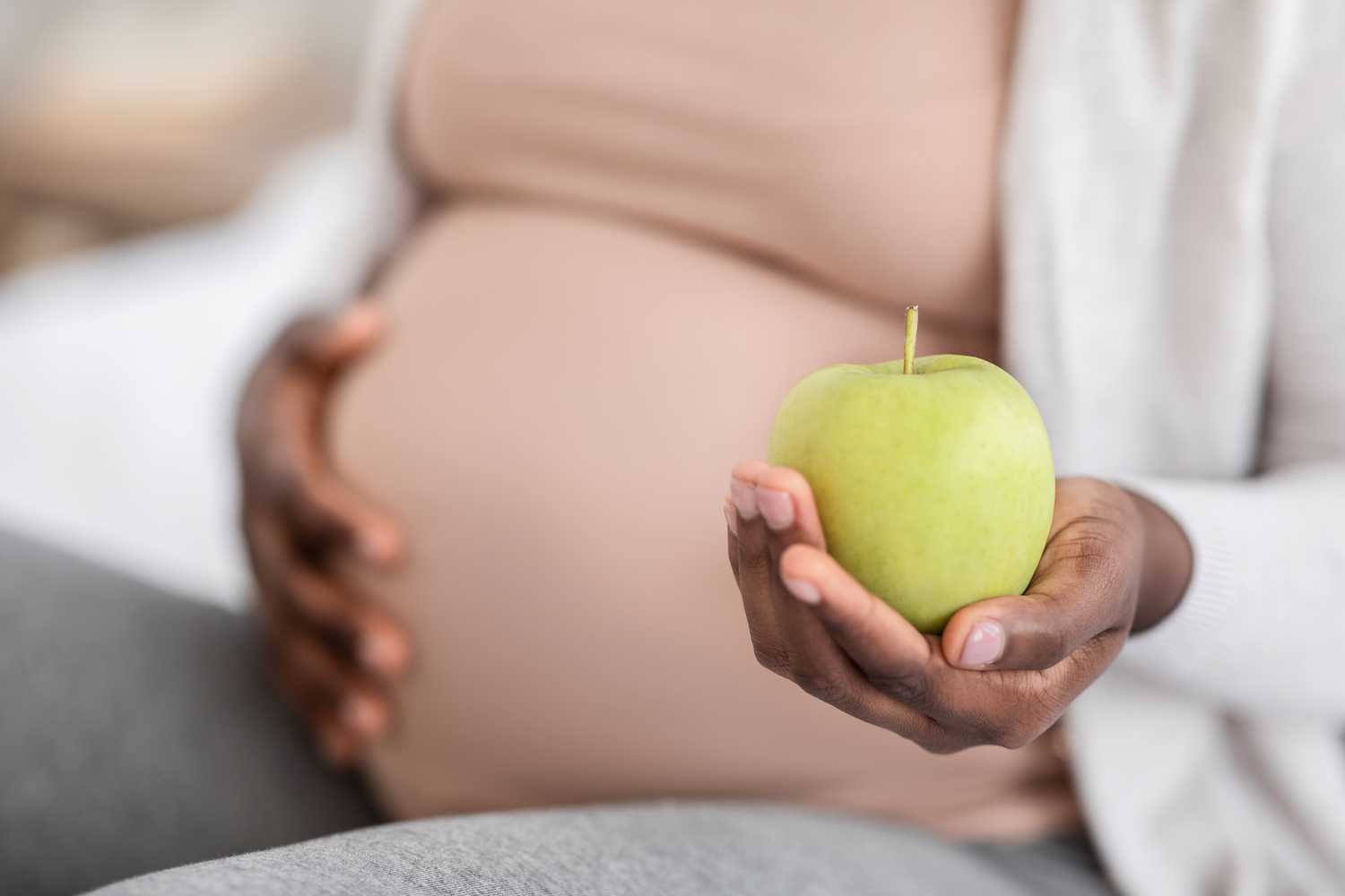 Green Apples During Pregnany