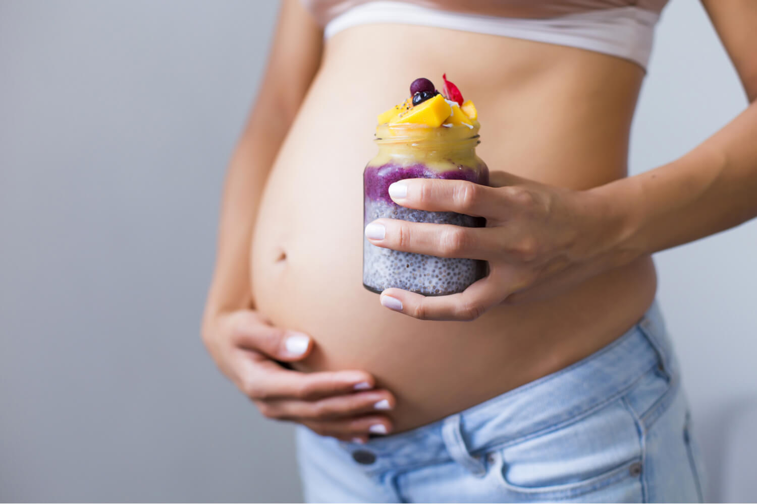 pregnant women with chia pudding