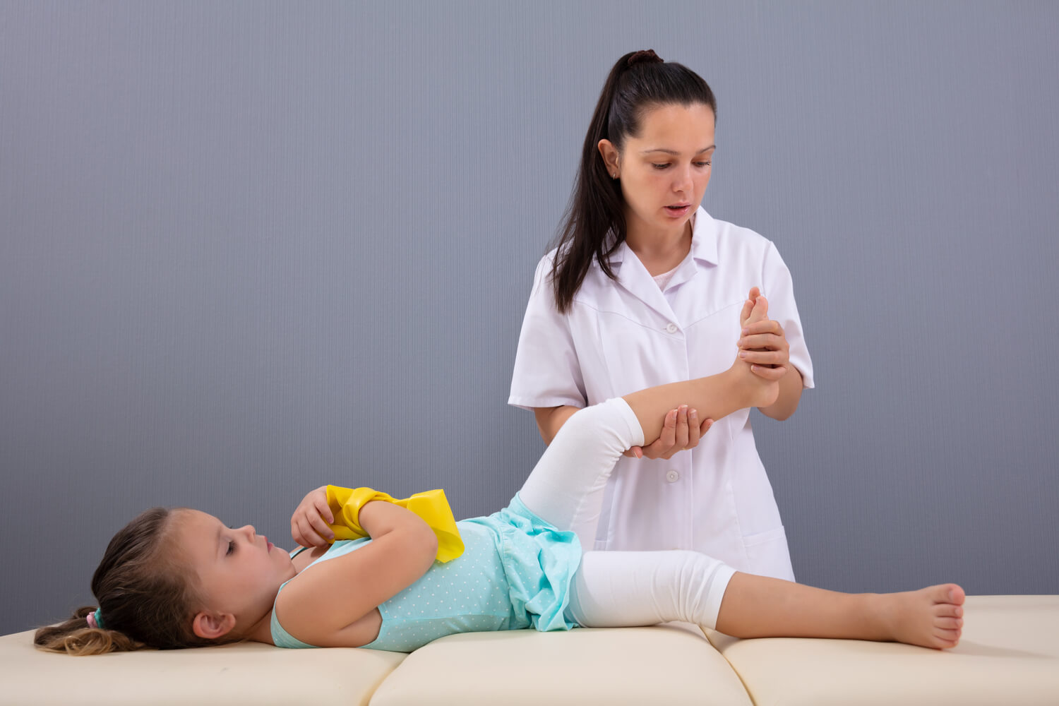 Physical Therapy on kid with joint pain