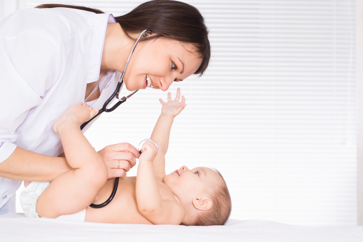 When to call the doctor for vomiting in babies
