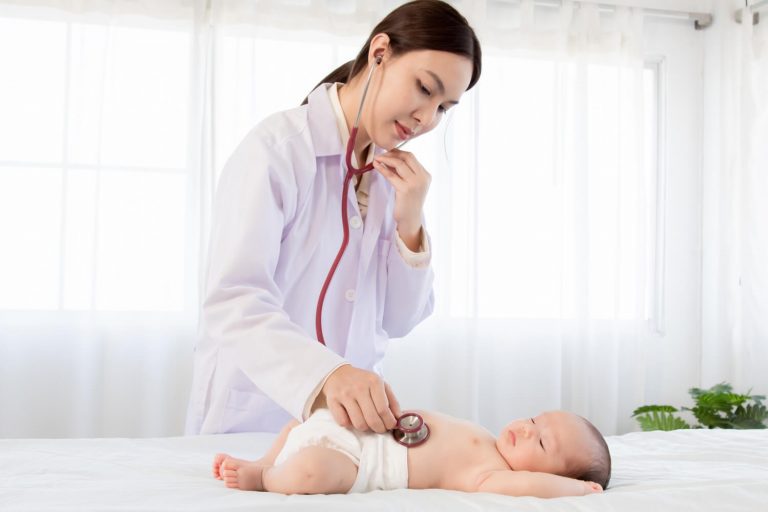 Newborn Vaginal Bleeding - Causes and Tips to Take Care - Being The Parent
