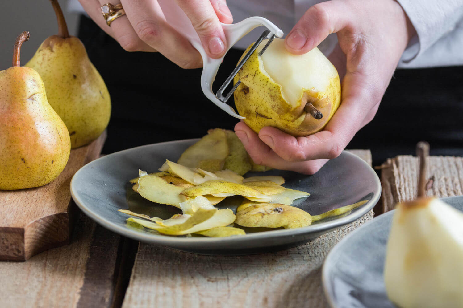 mom peeling pears
