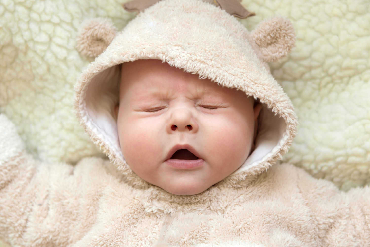 baby sneezing a lot and runny nose