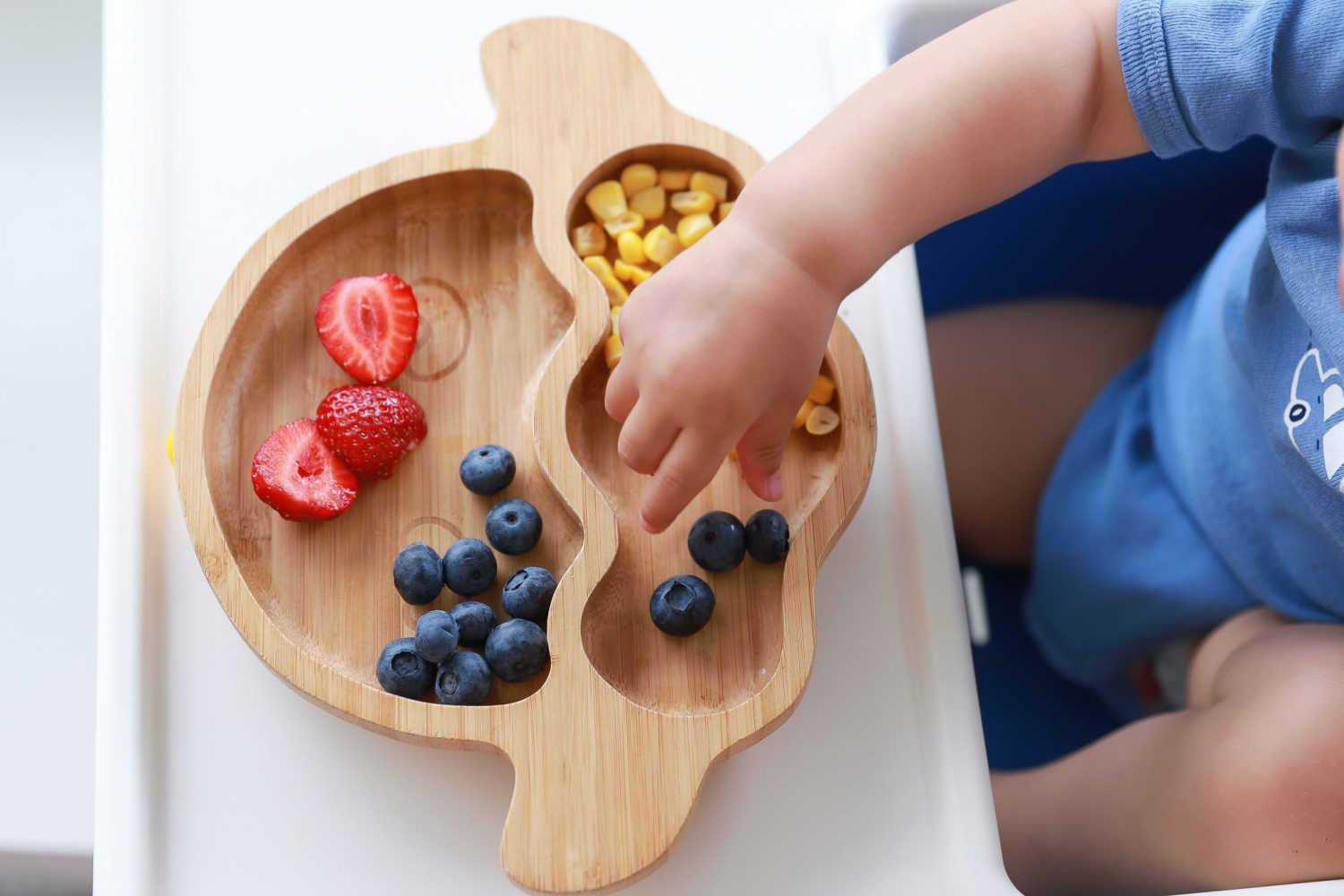 Baby SelfFeeding When to Start, Stages and Safety Tips Being The