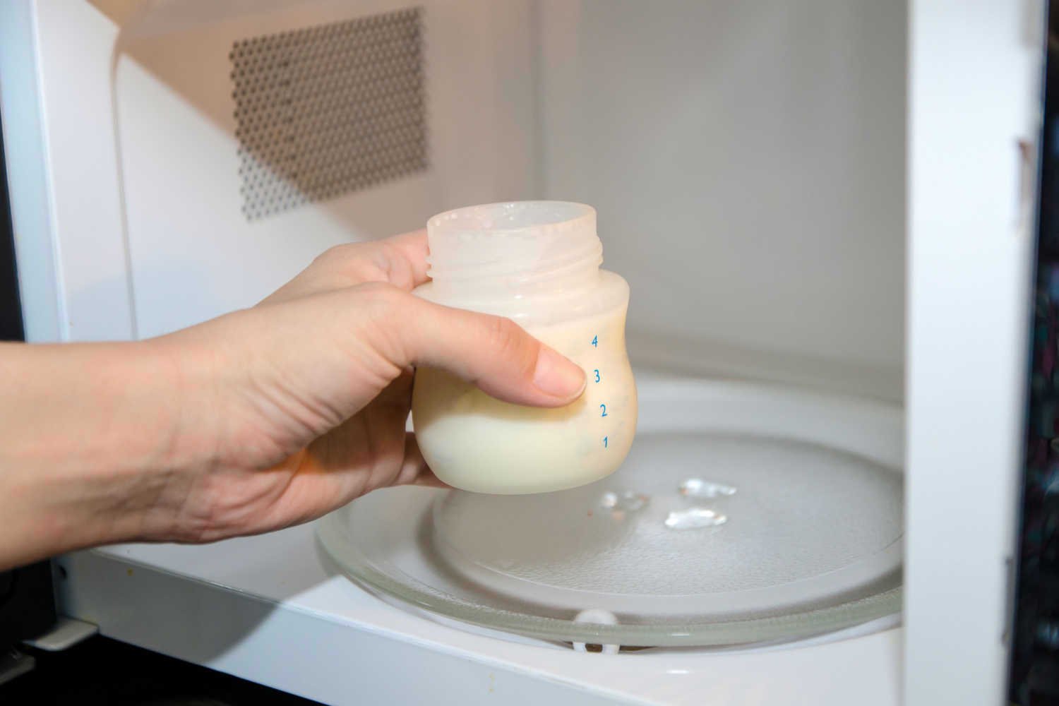 Risks Heating Baby Food in Microwave