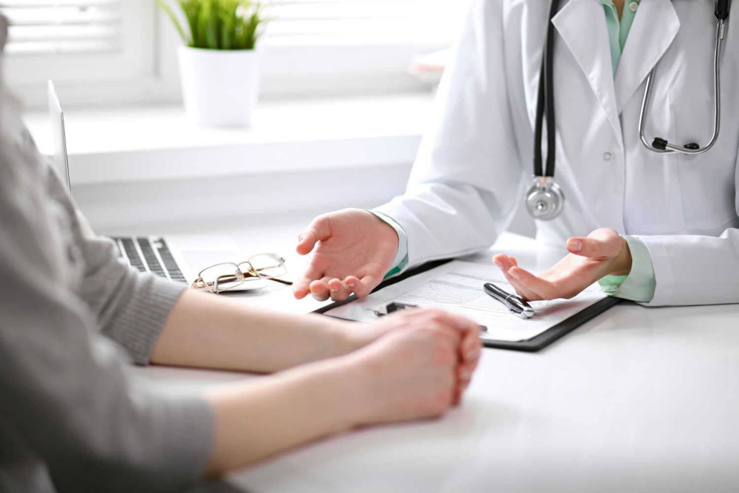women with doctor