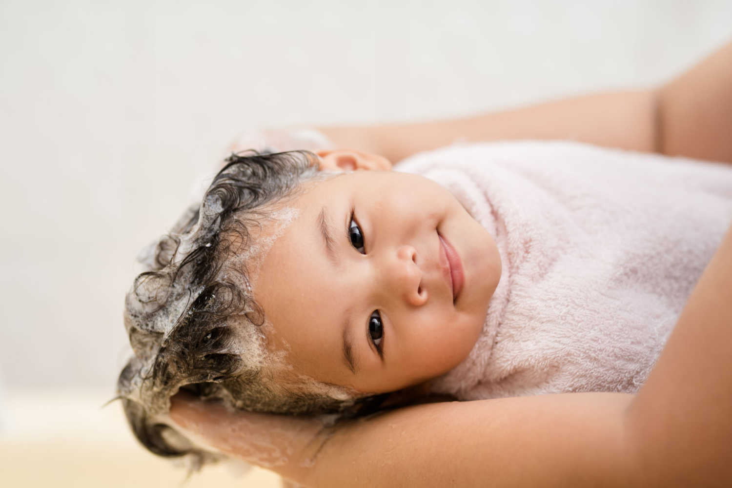 How To Choose the Right Baby Shampoo For Your Baby? Being The Parent
