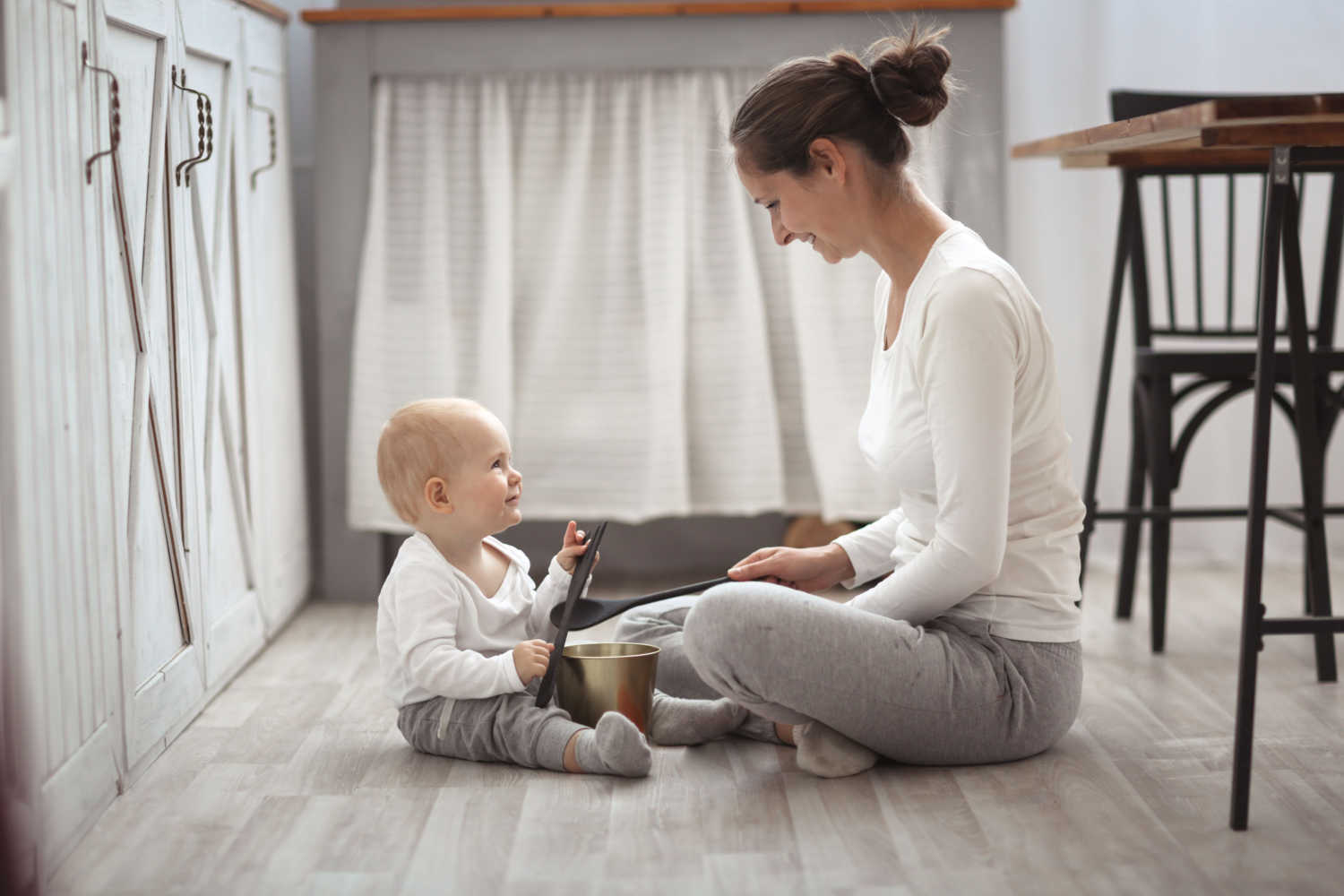 Benefits of Letting Your Baby Play with Household Items Safely