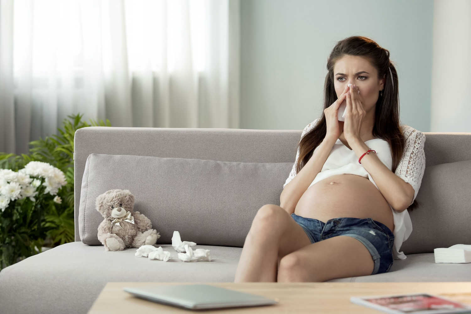 woman having pregnancy rhinitis