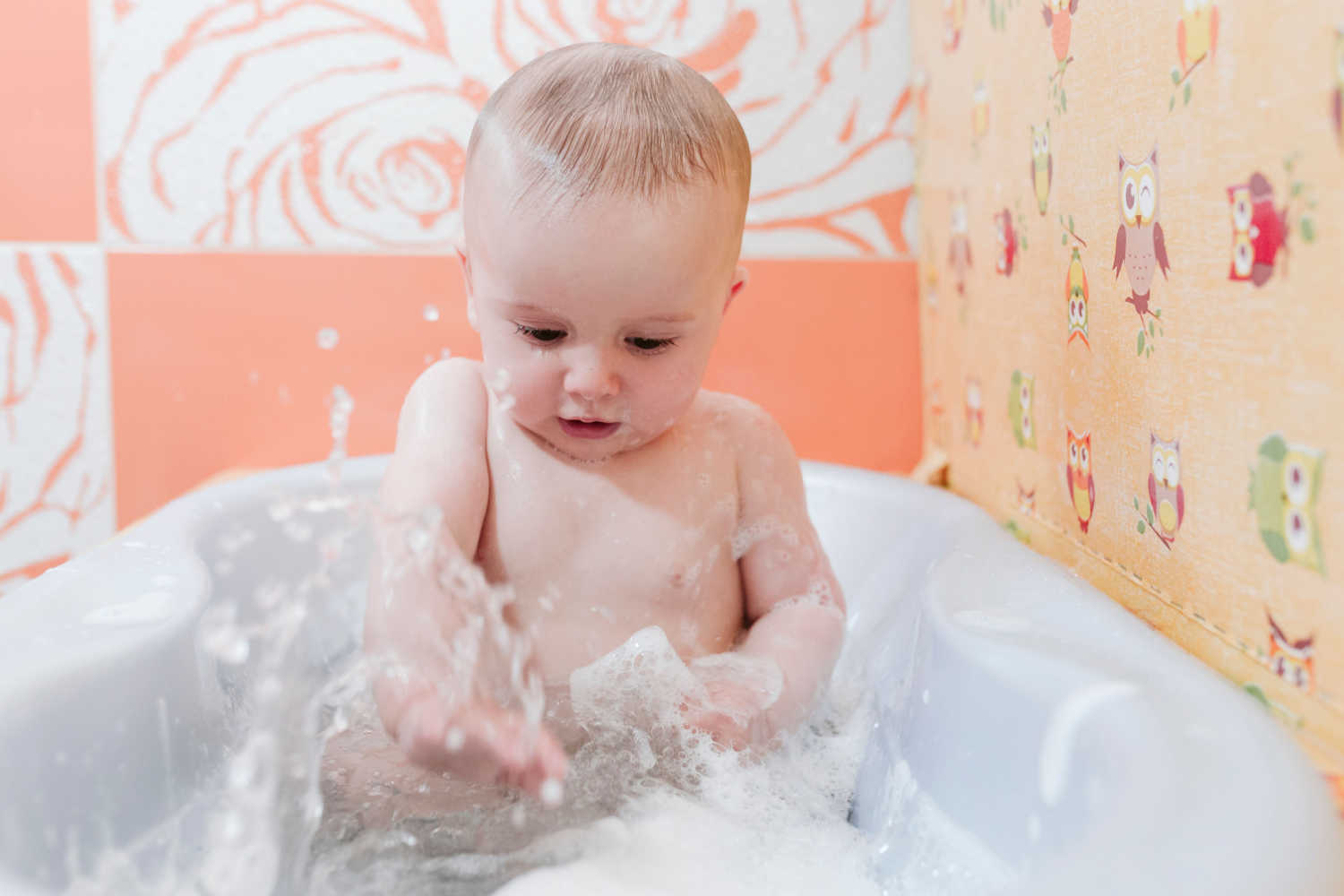 Epsom Salt Bath For Babies Is it Safe, Top Benefits and Risk of Using Being The Parent