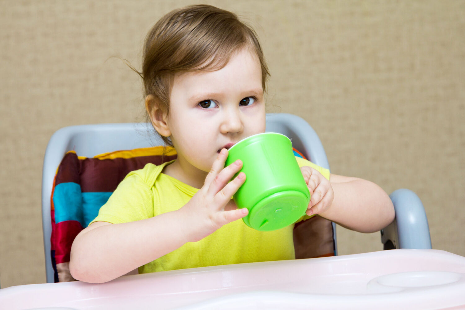When Should Toddler Stop Using Sippy Cup? Being The Parent
