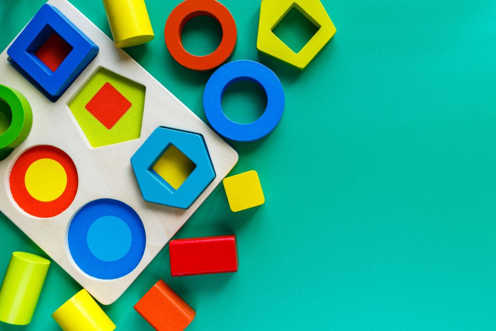 teach toddler shapes - Being The Parent