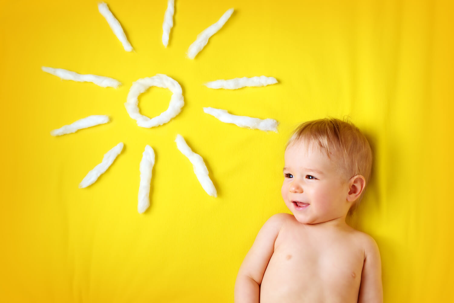 Sunlight For Babies Benefits And Precautions to Take Being The Parent