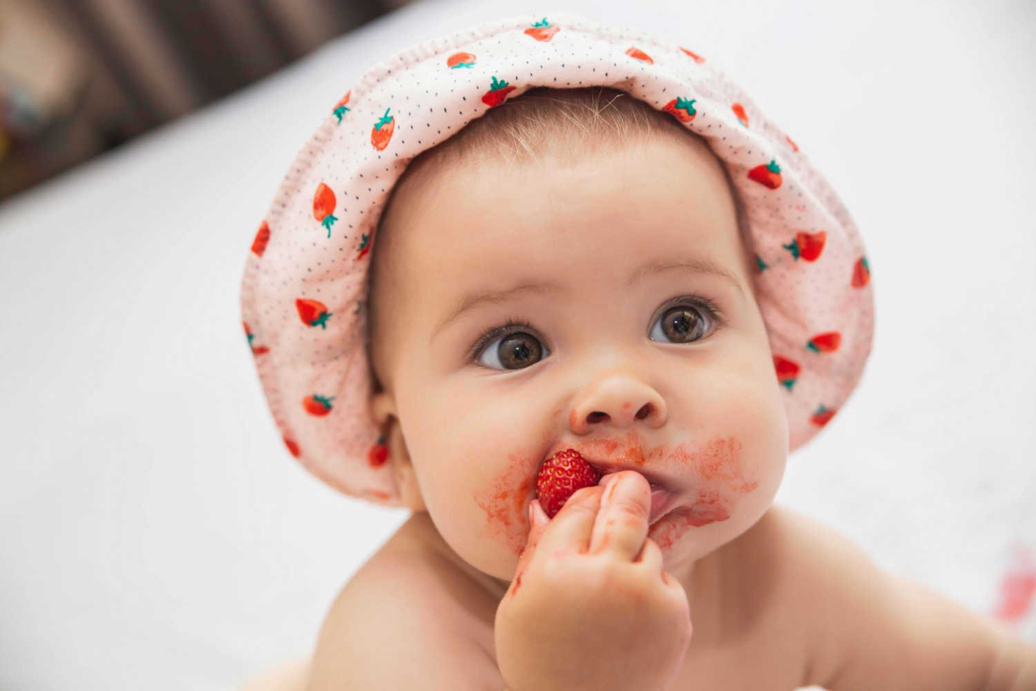 How to Teach Your Baby to Chew Food? Being The Parent