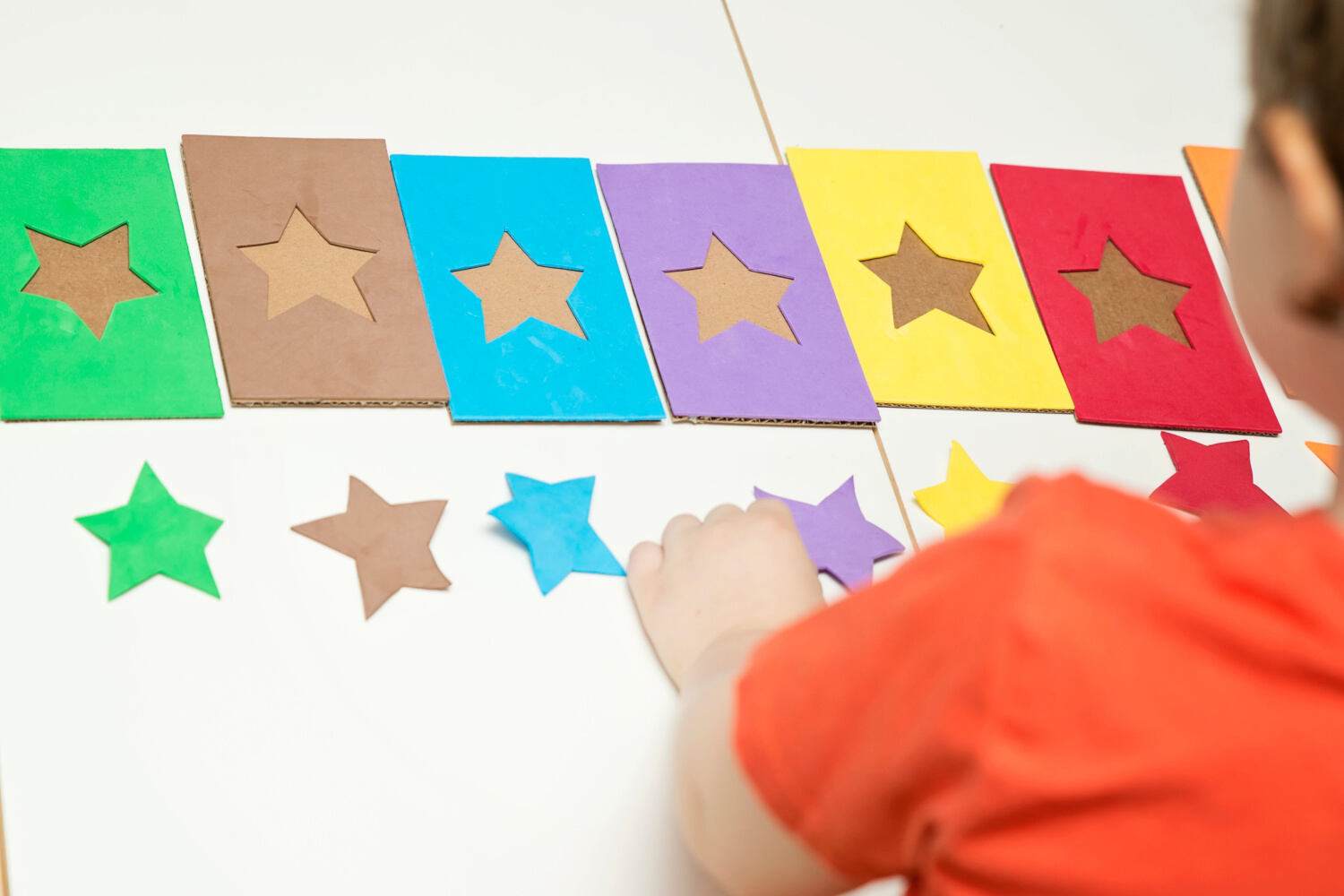 Sorting activity can help toddlers recognize, match, and sort items into groups
