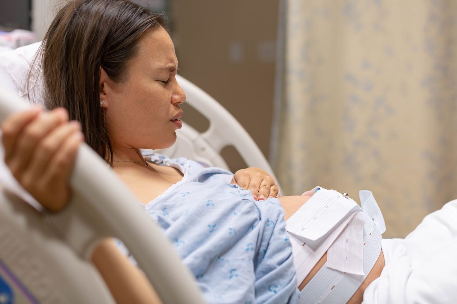pregnant woman in labor