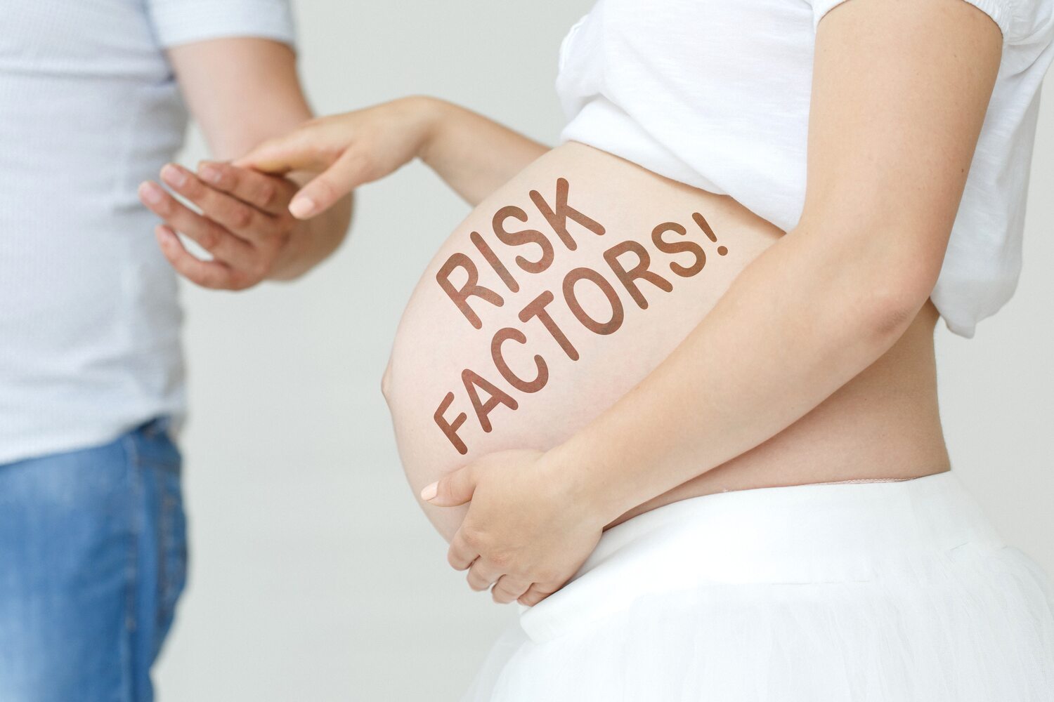 risk factors affecting fetal weight