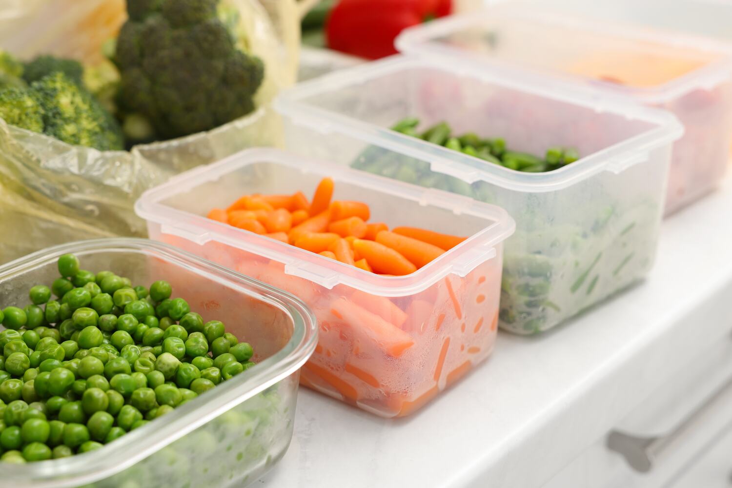 Vegetables like peas, carrots etc. are good travel foods for toddlers