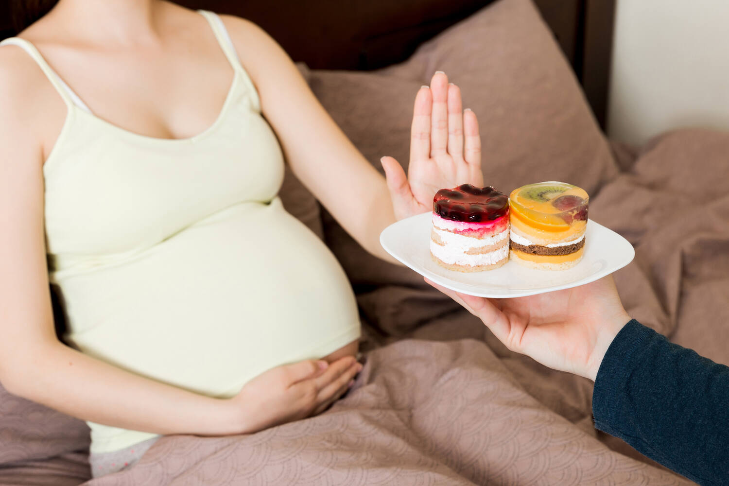 Risks Associated With Eating Cake During Pregnancy