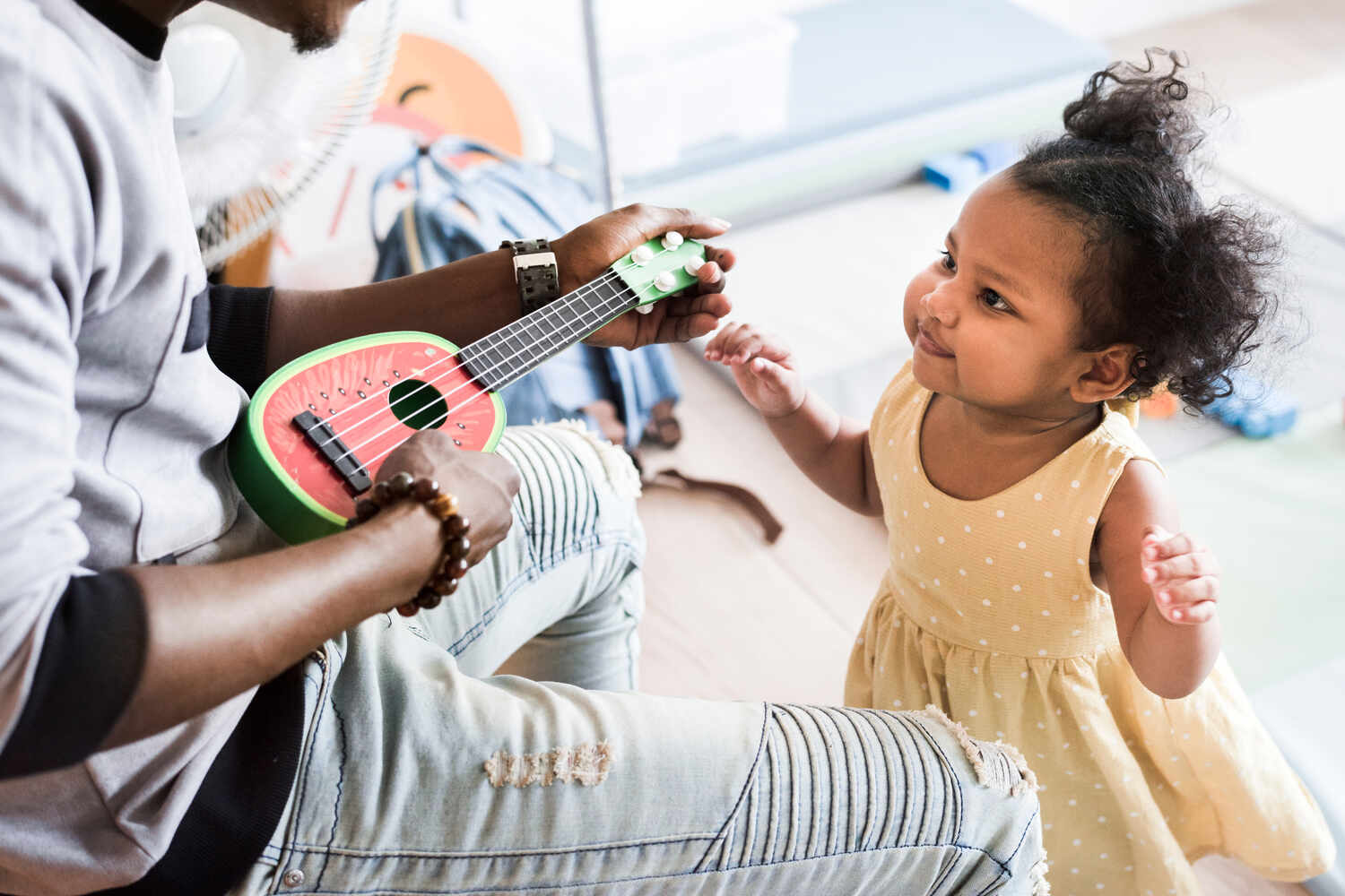 Music helps a toddler's development
