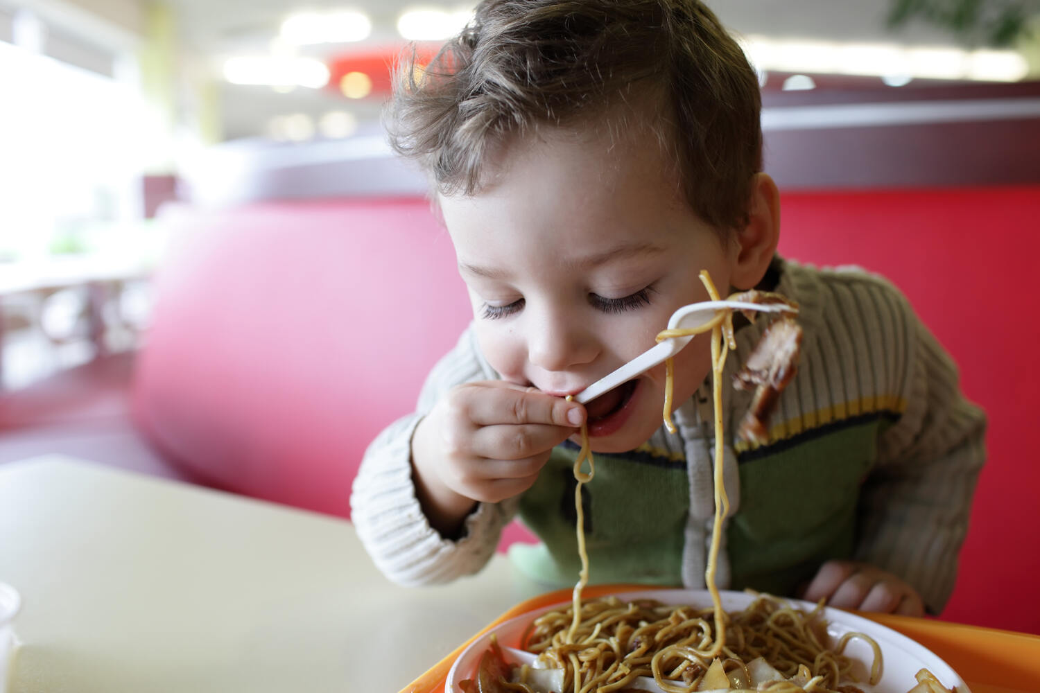 How to Eat Out With Nut or Peanut Allergy_