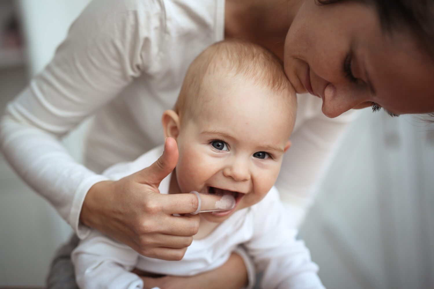 How to Take Care of Your Baby's Teeth_