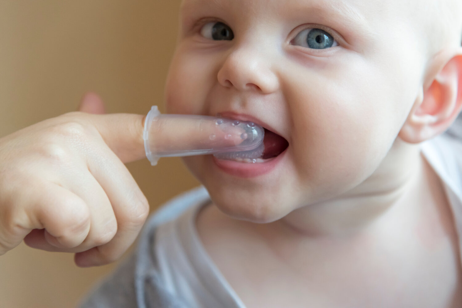 When And How to Clean Your Baby’s Teeth_ 