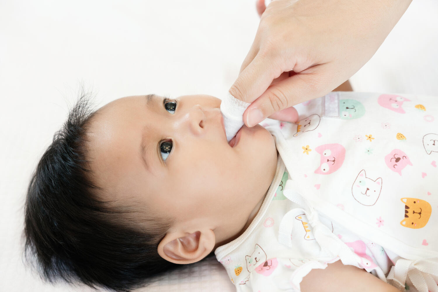 When to Start Cleaning Your Baby's Mouth_